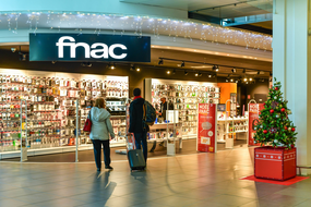 commerces fnac square vitrine