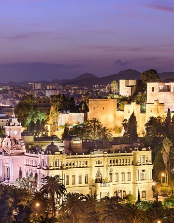 malaga-by-night