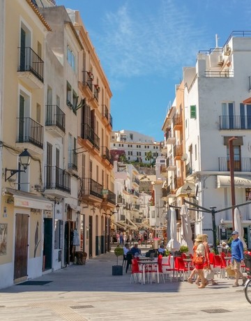 Destination Ibiza vignette portrait