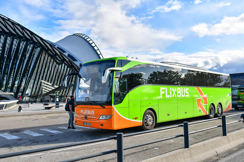 accès transporteur Flixbus Lyon aéroport