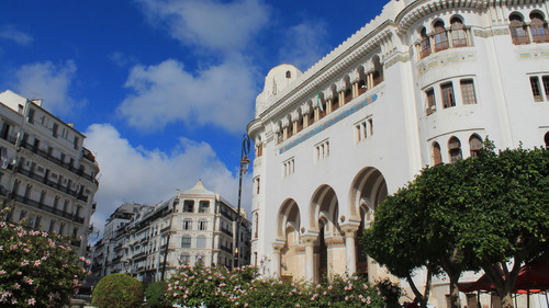 Destination Alger ville