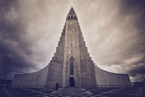 Destination Reykjavik Eglise