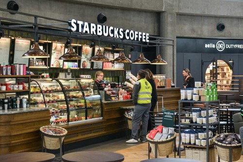 Starbucks Terminal 1