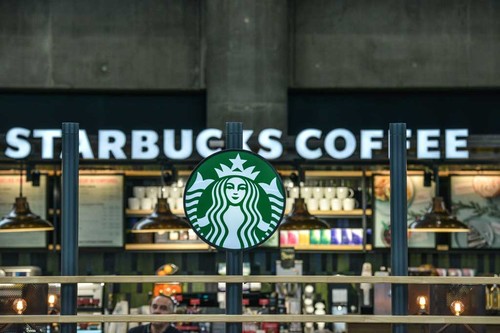 Starbucks Terminal 1