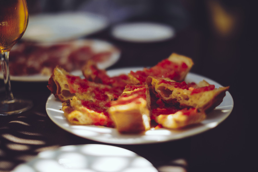 "pan con tomate"