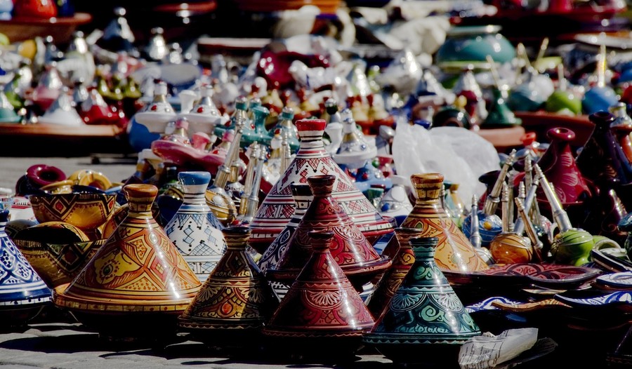Destination Oujda tajines souk