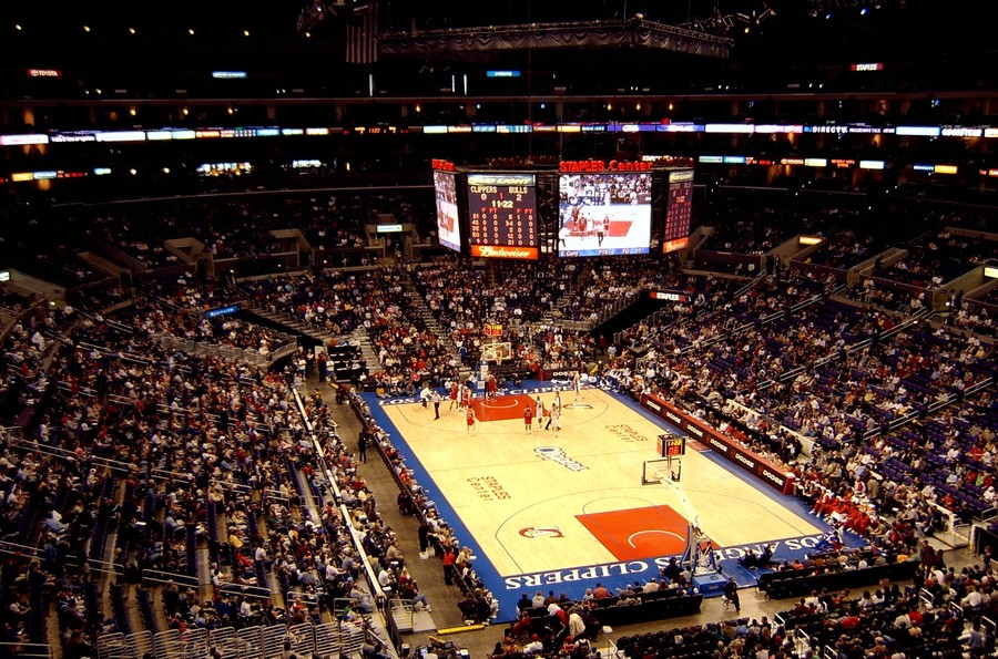 Match de basket des Lakers au Staple Center de Los Angeles