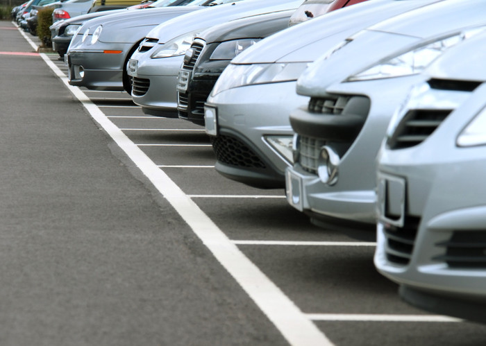 Parkings officiels de Lyon Aéroport