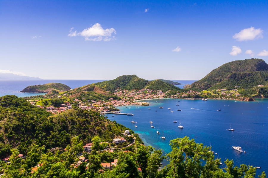 Guadeloupe au départ de Lyon